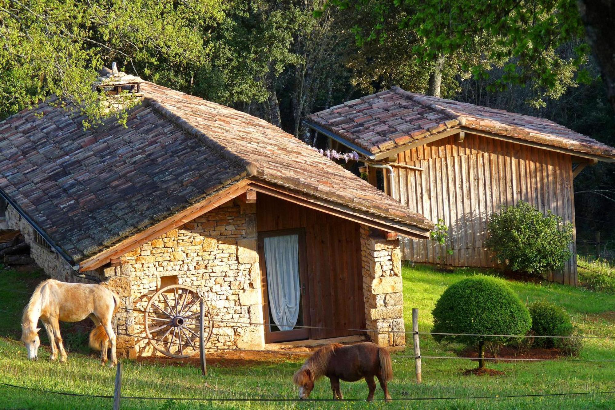 萨尔拉拉卡内达Eco-Hameau Du Sentier Des Sources别墅 外观 照片